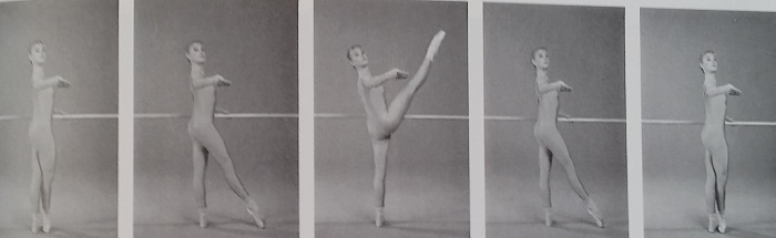 デヴァンではは徐々にヒップフレクサーを強化していますね。 アラベスクでは背筋や臀部の筋肉（ヒップエクステんさー）を強化していると同時に、その反対側にあるヒップフレクサーを徐々にストレッチしているわけですよ。 毎日のレッスンはとってもよくできているんです。 写真はclassical ballet techniqueより